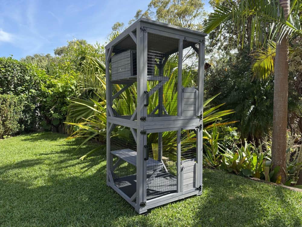 Tower Portable Cat House - Outdoors